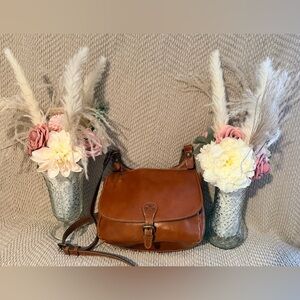 Patricia Nash London Saddle Vegetable Tan Crossbody Bag